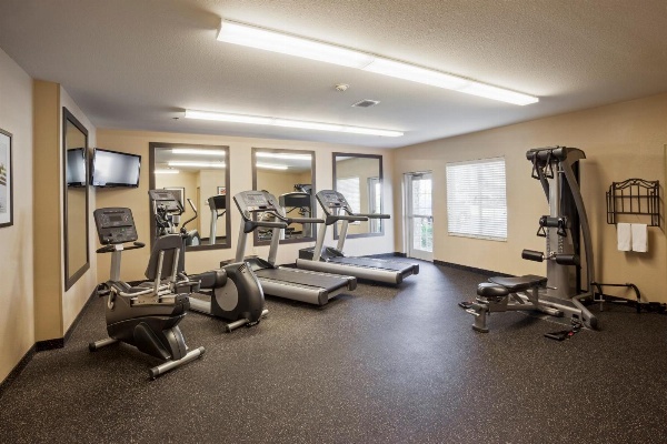 Candlewood Suites West Little Rock image 2