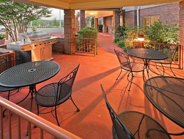 Candlewood Suites West Little Rock image 7
